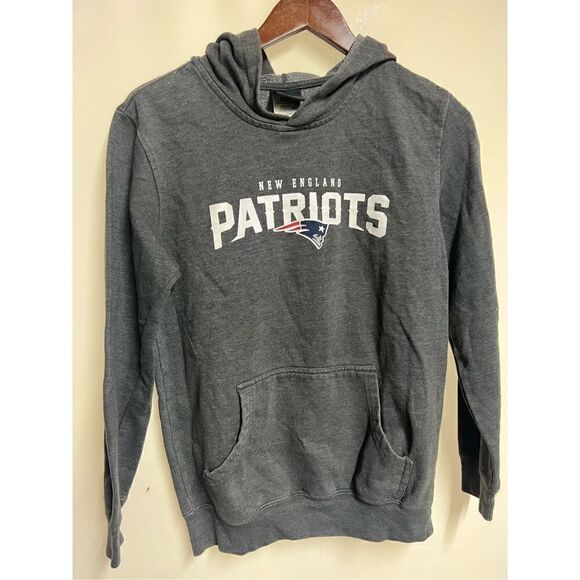 New England Patriots Boy's Gray Pullover Hooded Sweatshirt Size Large - Picture 1 of 11